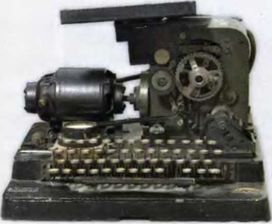 Стартстопный ленточный телеграфный аппарат типа Ш-29 производства Ленинградского завода им. Кулакова 1932 года